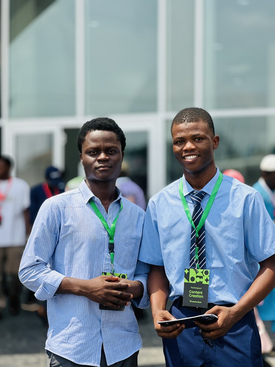 Shola_0001's tweet image. 2 amazing days
Came curious, left creative.🎉📸
#KwaraCreatives #LensForGood