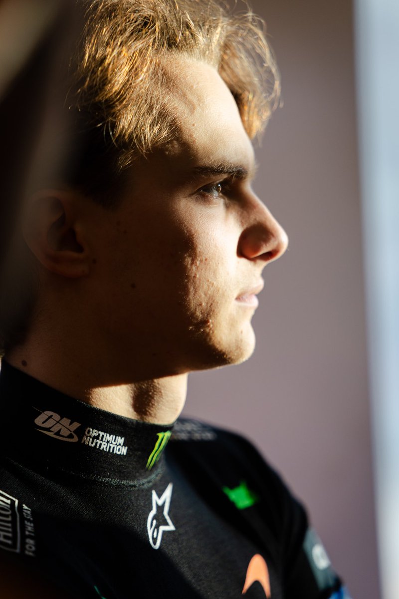 Focused. 

#McLarenF1 | #AusGP 🇦🇺