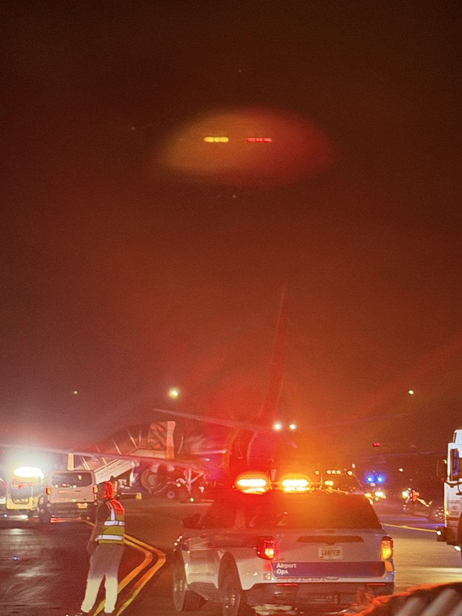 2chambs_'s tweet photo. @FOX5Atlanta https://t.co/ceeAIftqUd