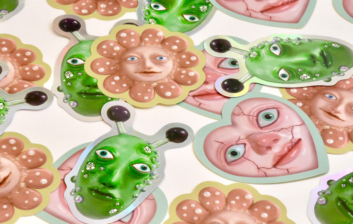 グループ展に参加させていただきます。

新作6点くらいあります。
新しいステッカーとカードもあります！
是非お越くださいませ😸

2026/03/17-24
12:00-19:00（最終日15:00まで）⁡

場所
<a href="/Galleryfutari/">Gallery.futari</a> 
⁡
▼詳細はこちら
musashino3614.net/showcase-3/
 #グループ展  #ギャラリー