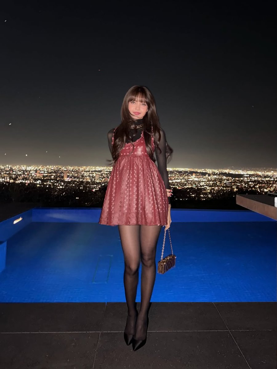 LA LISA UPDATES (@lalisaupdatesss) on Twitter photo 