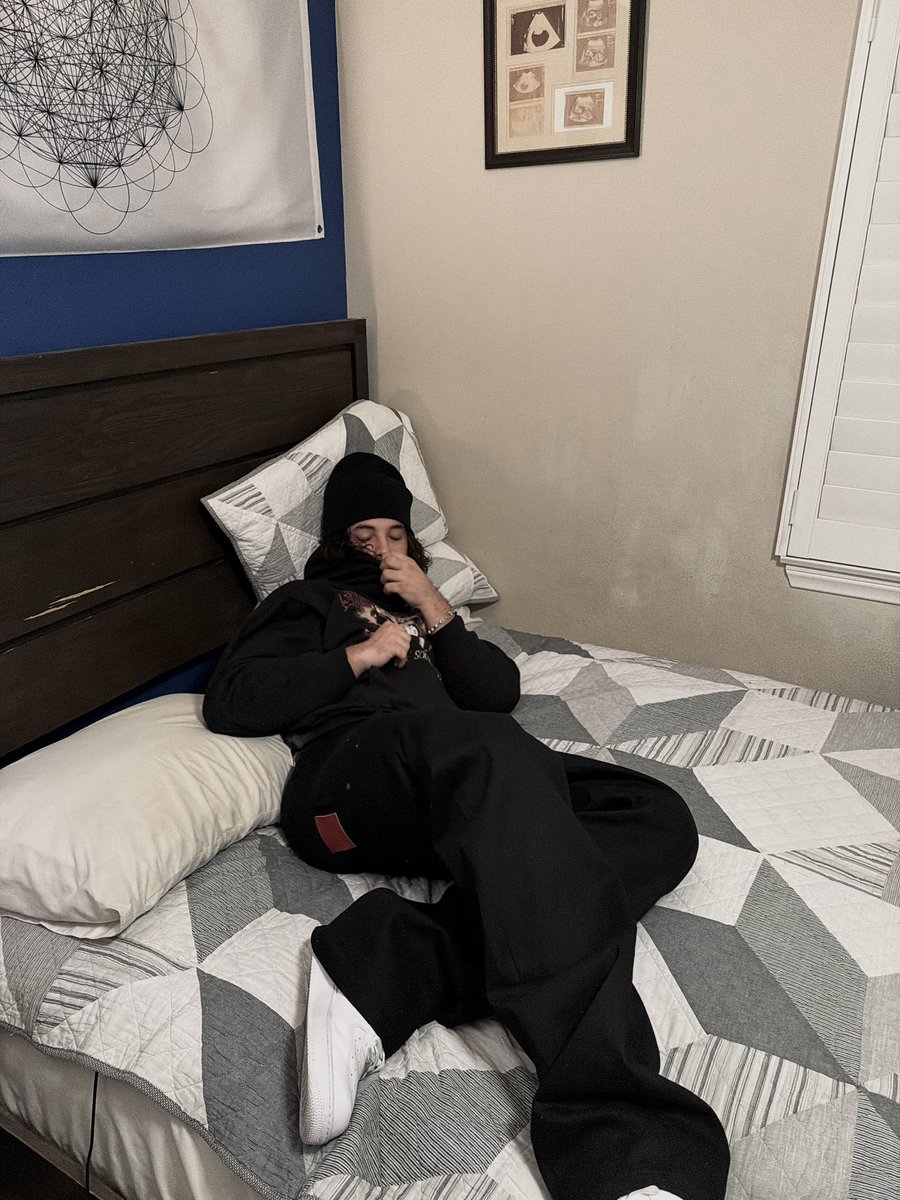 mar Ი︵𐑼 tweet media