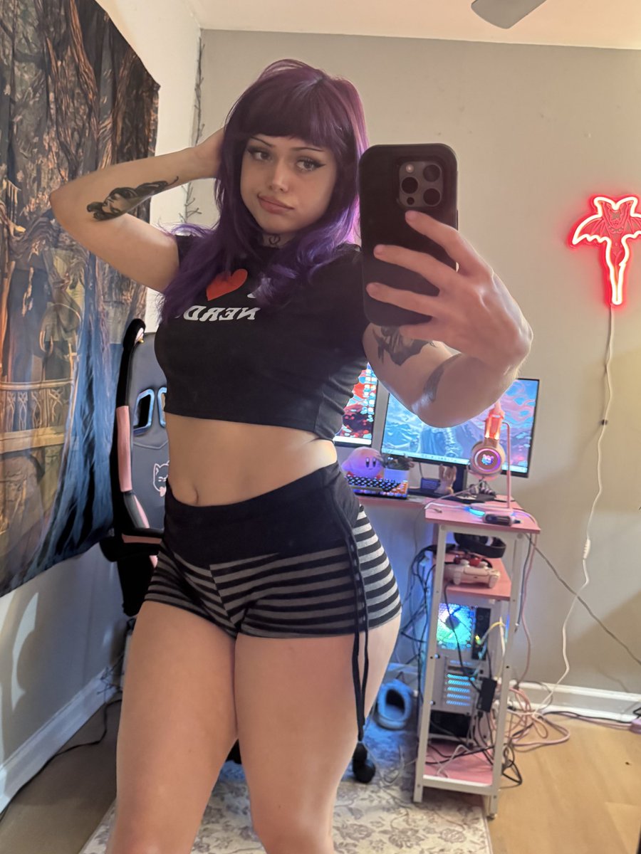 void kitty tweet media