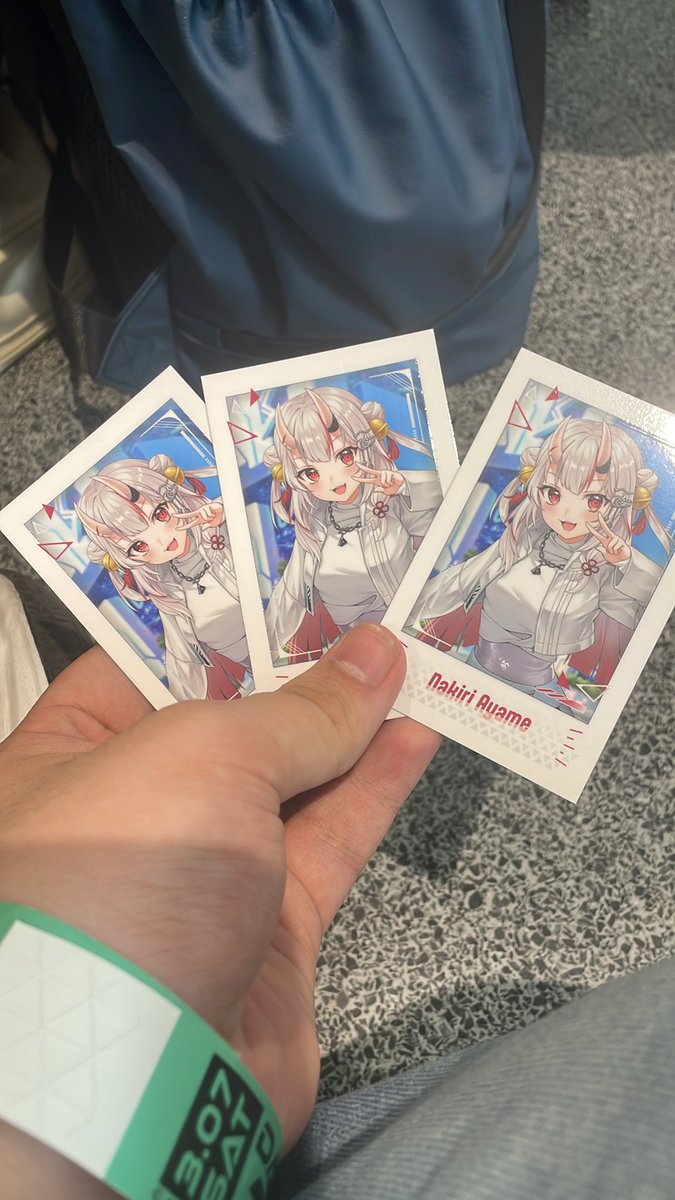 SpQjig's tweet photo. ランダムチェキ買ったら全部3百鬼ってマ？
#hololiveEXPOfes2026_DAY2 
#hololiveEXPOfes2026 https://t.co/e1Xs67mf8M