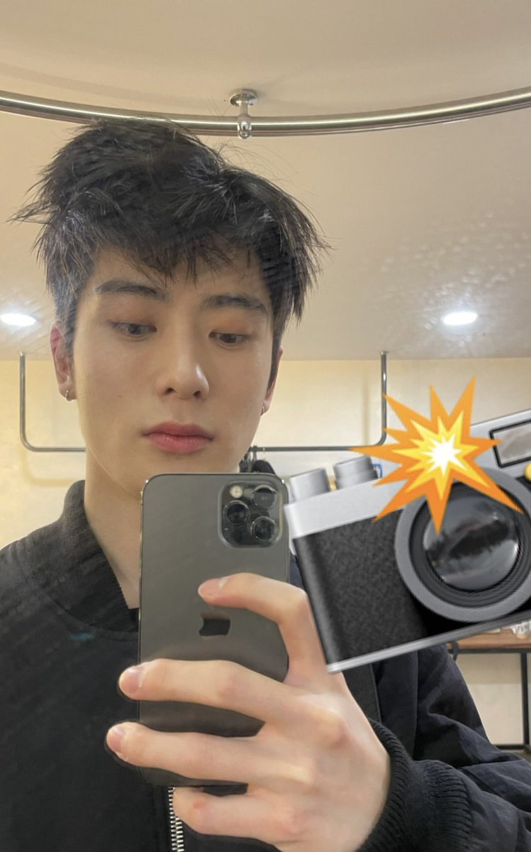 정장꾸 거울셀카🤳