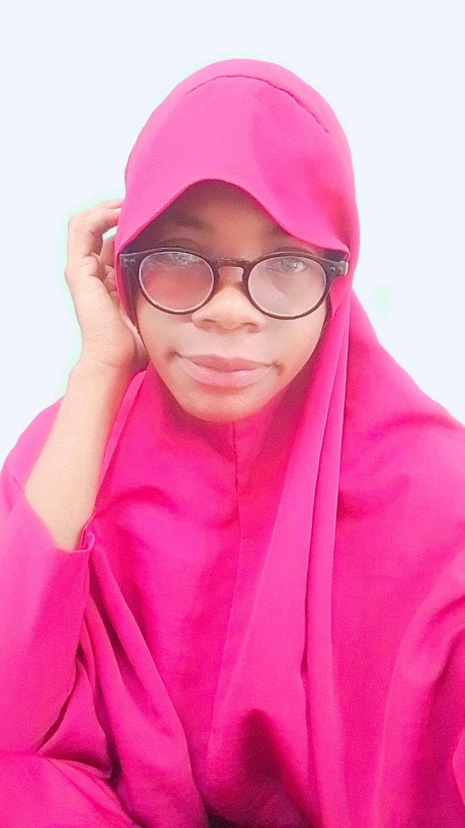 Tee🦋 tweet media