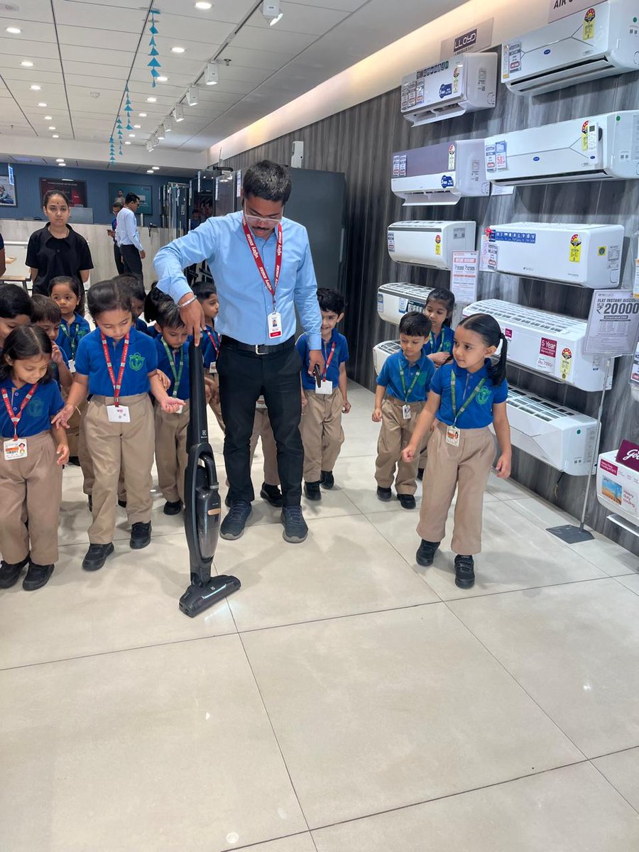 Delhi Public School tweet media