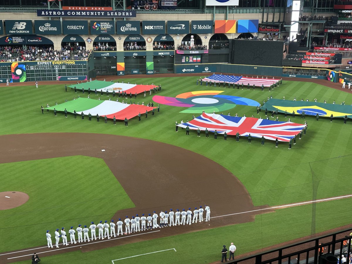 Wiegreffe20's tweet photo. Game 15, 1st baseball game of the year!

World Baseball Classic

Brazil vs USA https://t.co/q5E14tjO6l