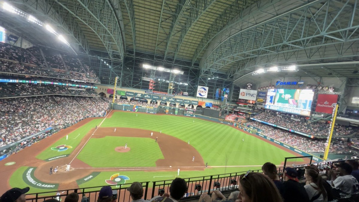 Wiegreffe20's tweet photo. Game 15, 1st baseball game of the year!

World Baseball Classic

Brazil vs USA https://t.co/q5E14tjO6l