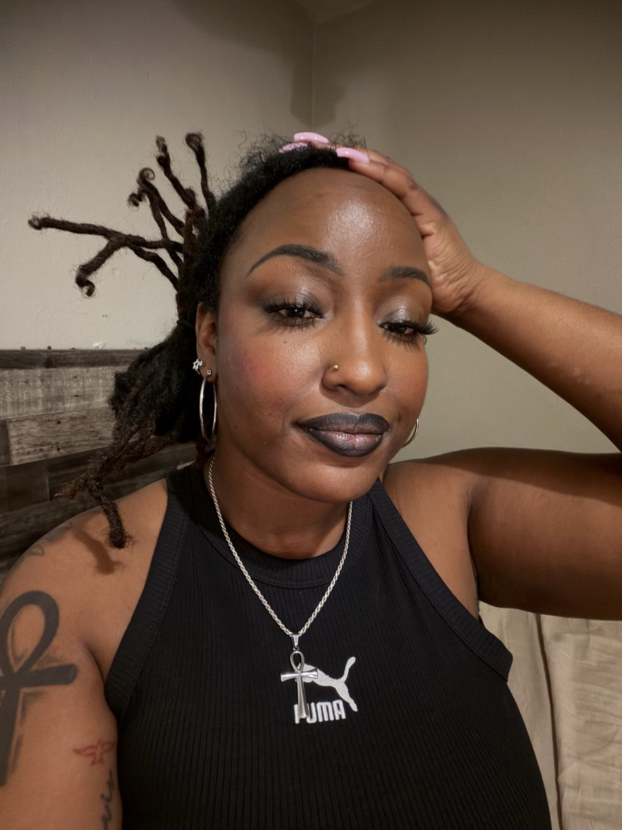 April Kristen tweet media