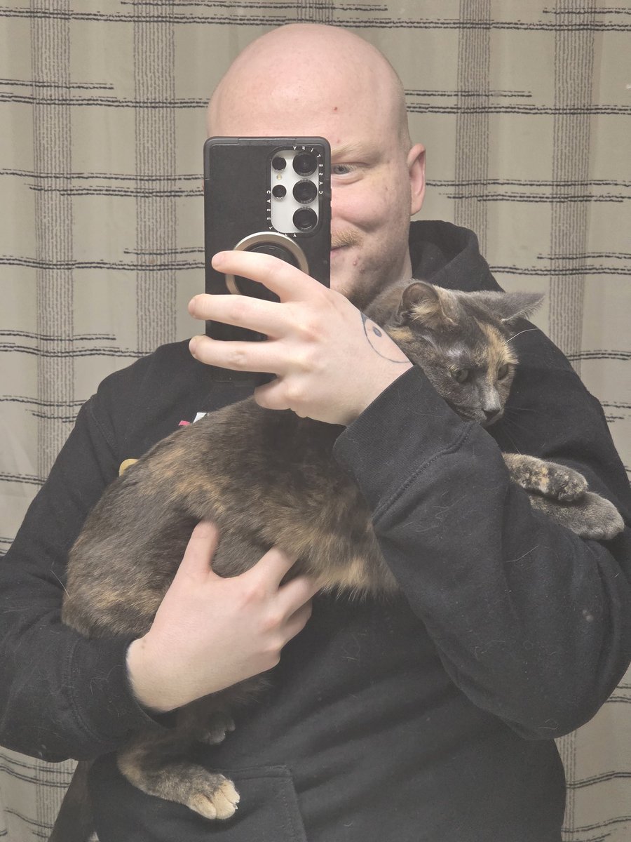 Aaron ☯️ tweet media