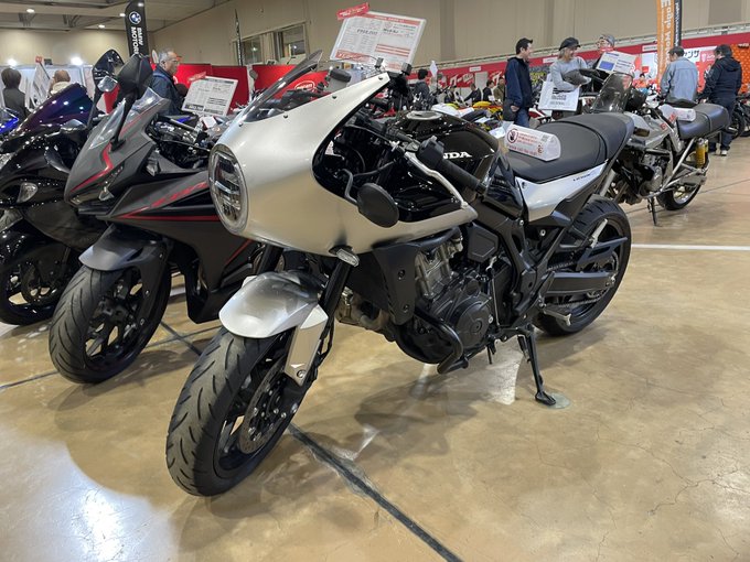 君格好いいね、新型? 