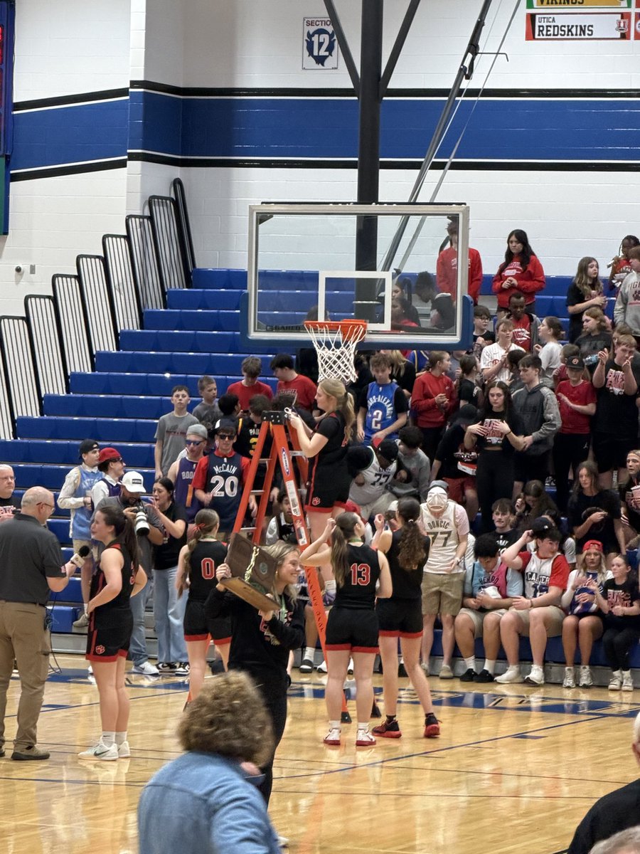 JustScoreBaske1's tweet photo. Congrats to @jocmclaugh2 and the entire @Athletics_CV . Final 4 is a legacy for the team- district and community https://t.co/sQQf4XxAXd