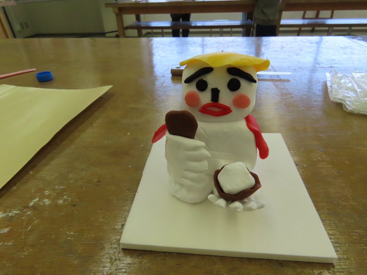 本日、#文化の杜 春まつりが開催され、 #資料館 企画「かみねんどで #田の神さぁ を作ろう！」に７名の方が参加されました。見本を忠実に再現される方、カラフルでデザイン性あふれる作品など、オンリーワンの素敵な作品ができました。
#えびの市 #えびの市歴史民俗資料館