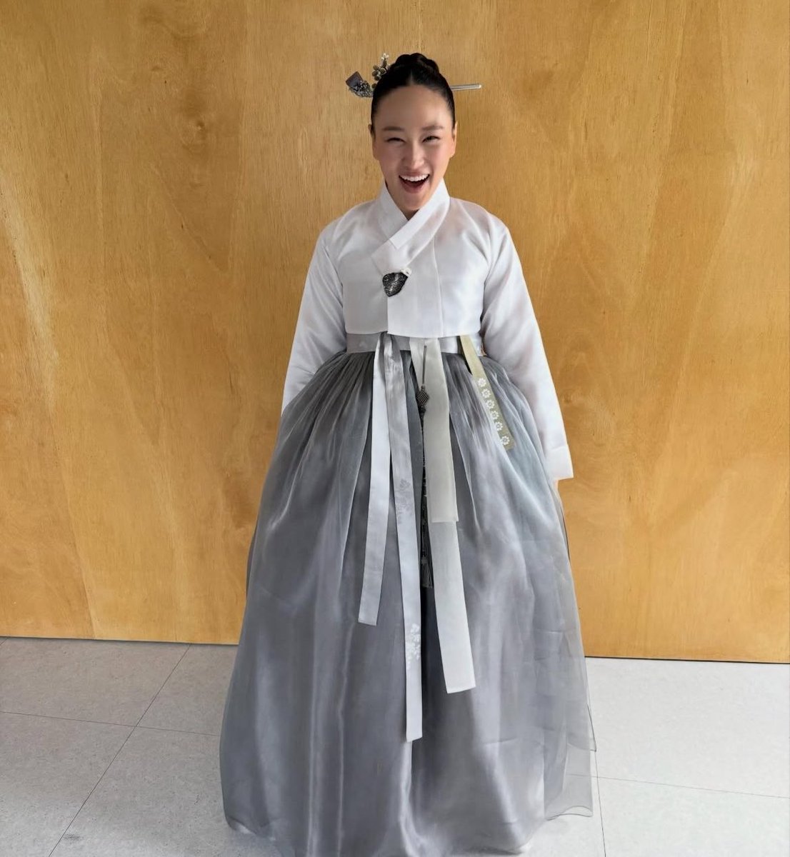 NoContxtBton's tweet photo. Yerin Ha for #Bridgerton Season 4 press in Seoul, South Korea https://t.co/peXF56gWoH