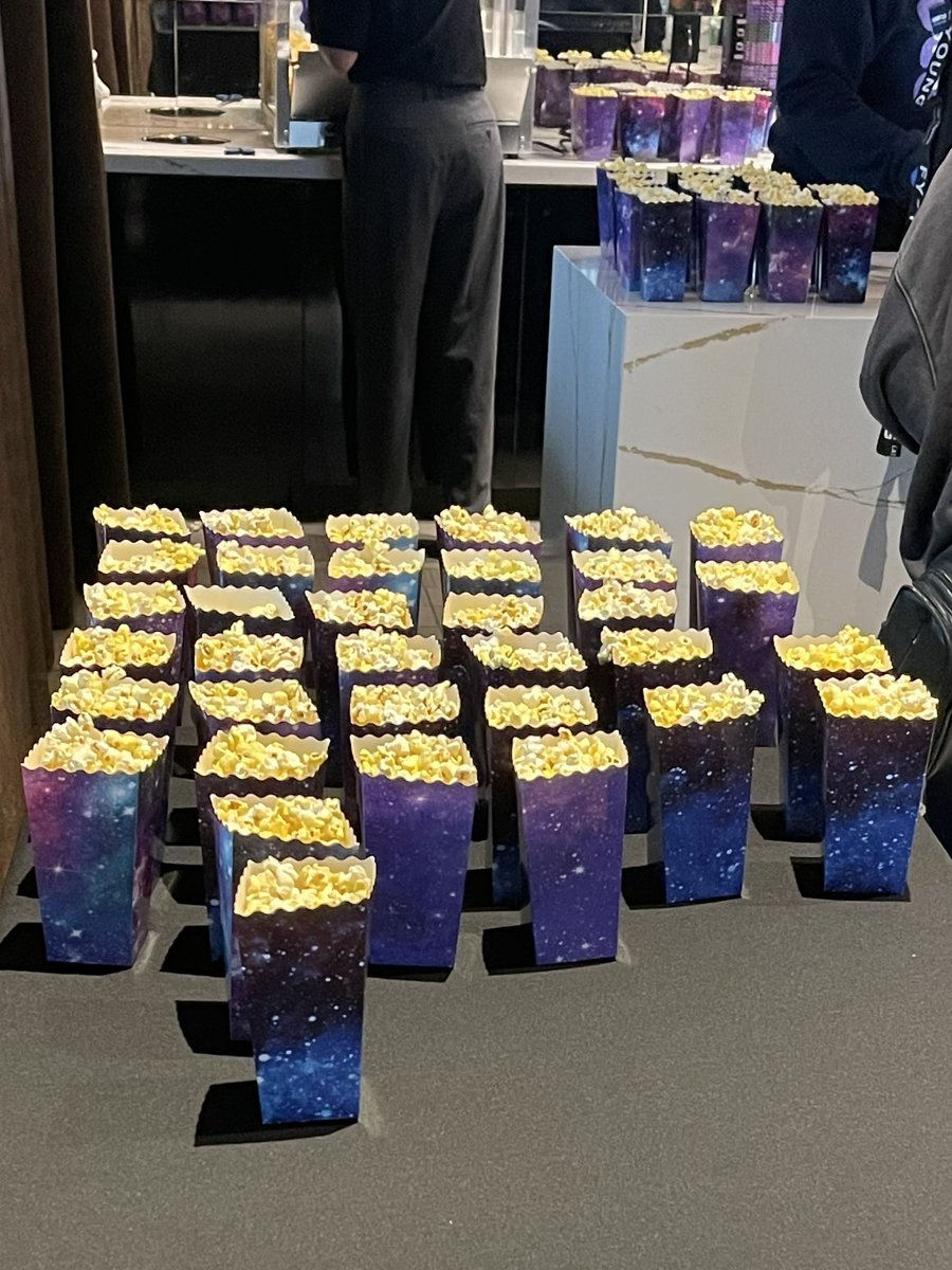 Max Wright tweet media