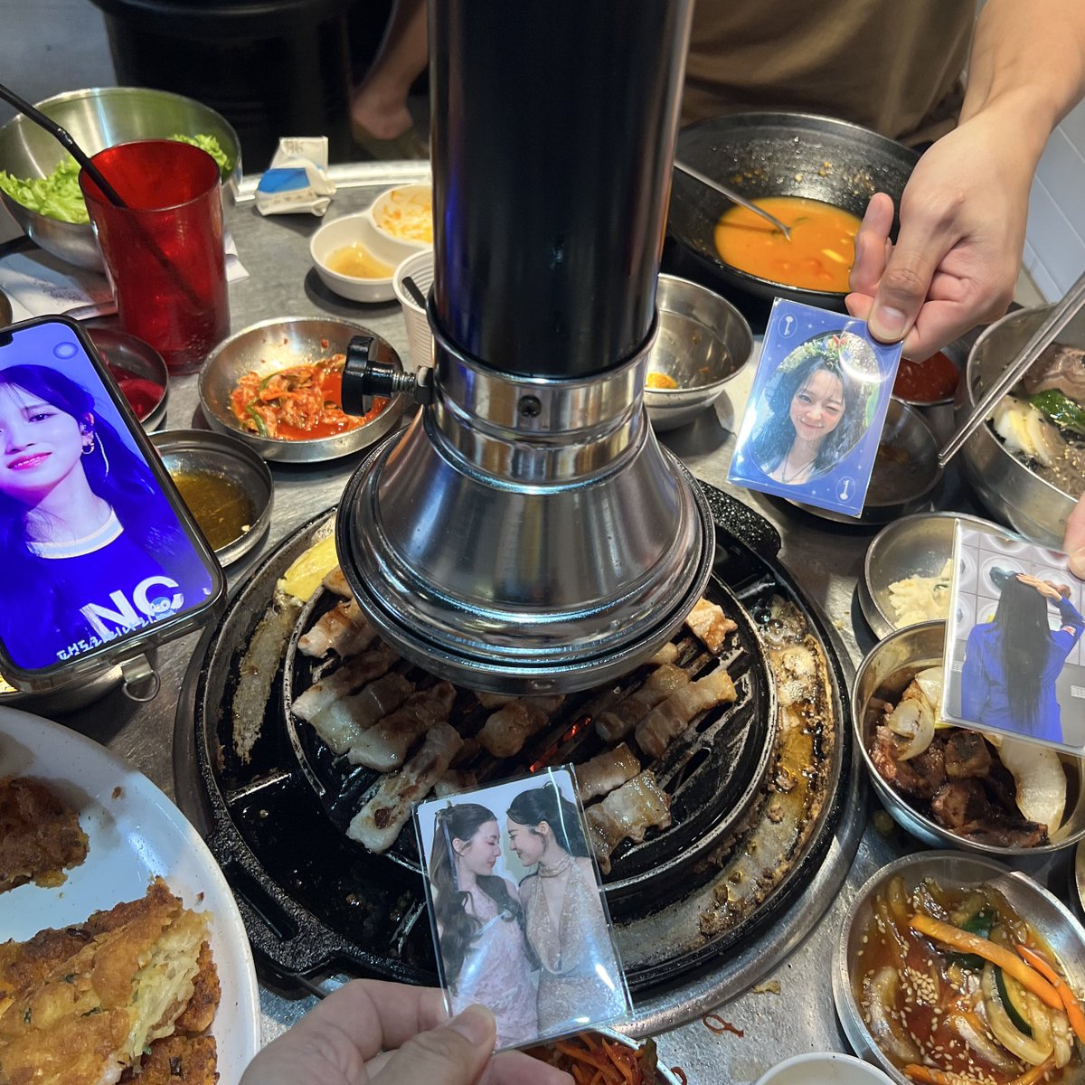 energywen's tweet photo. Thank you @rayhch for the treat🥰
@jeffyer @xMingzx https://t.co/rDkWRaxKzB