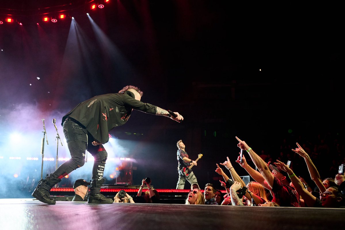 Target Center tweet media