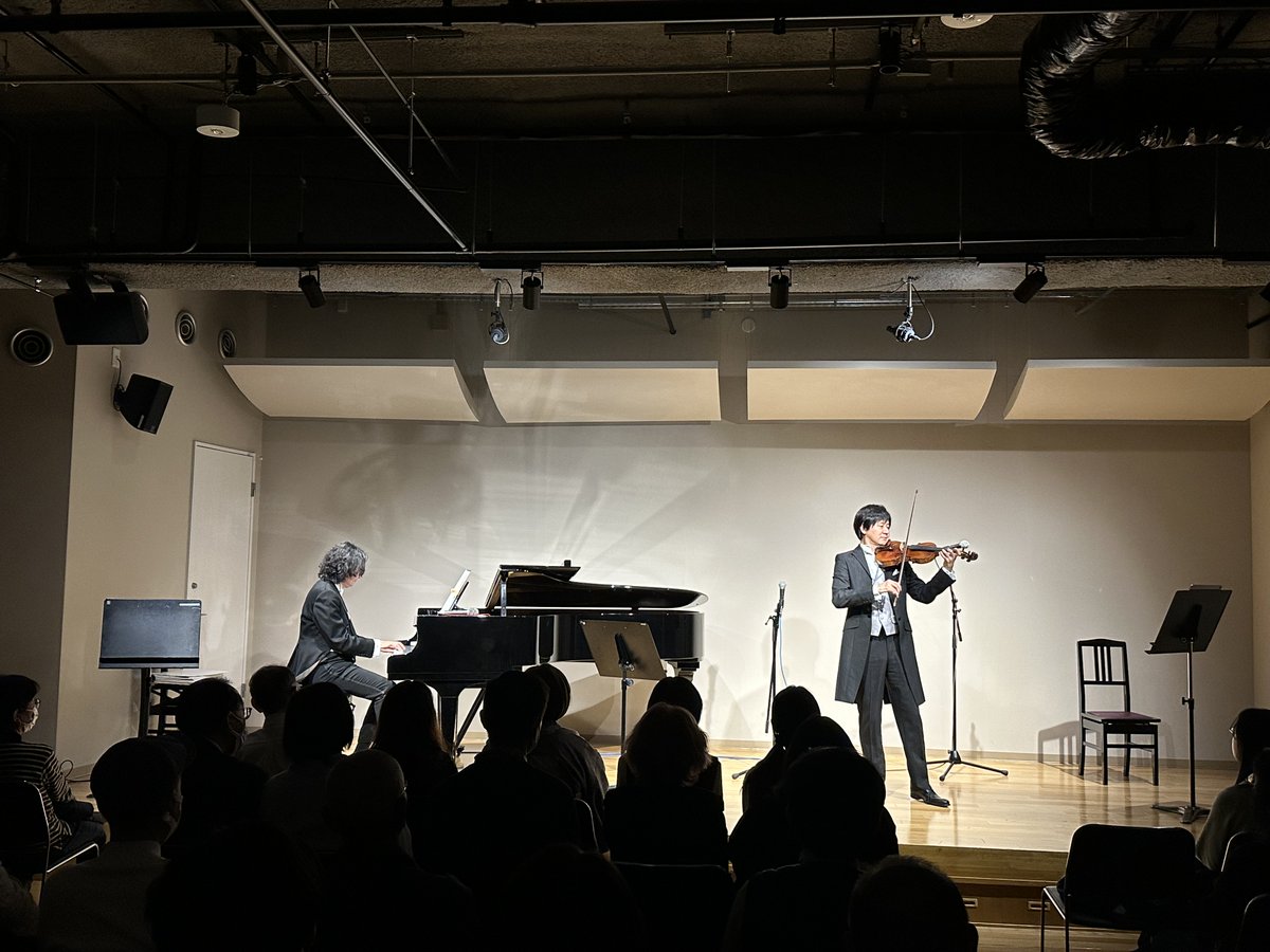 岡田鉄平 tweet media