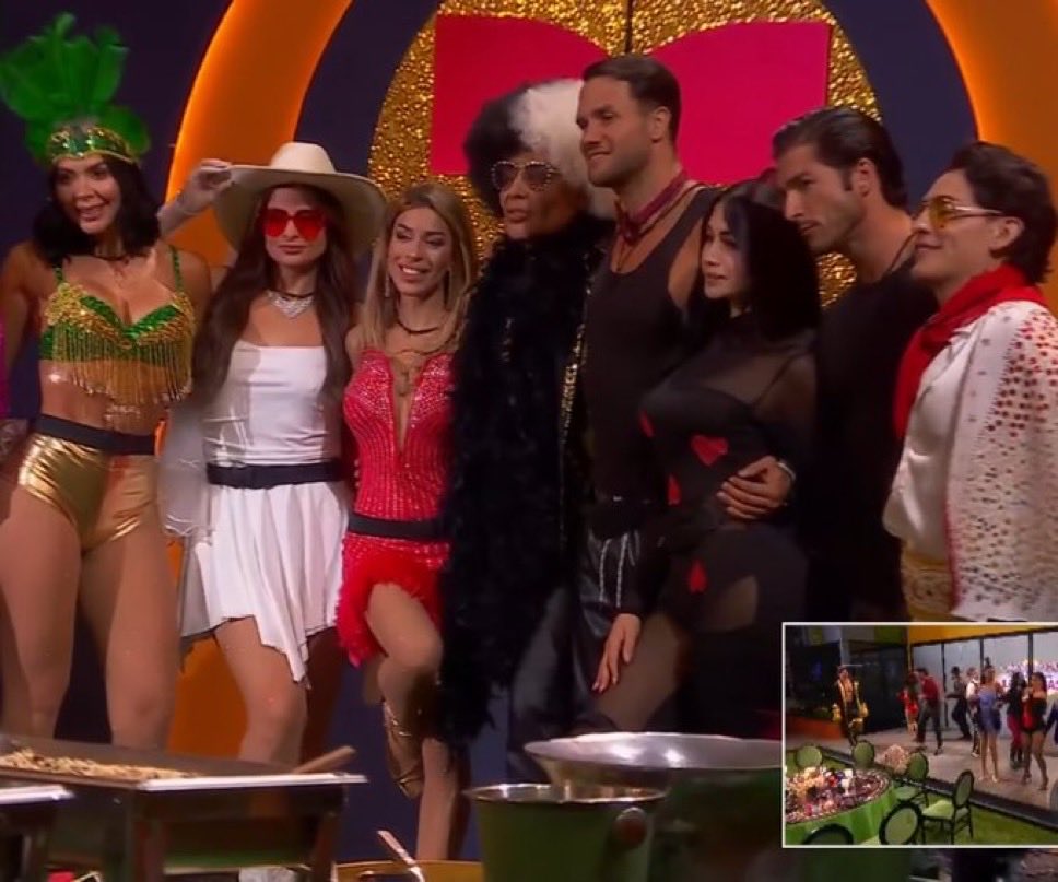 EmZkPr's tweet photo. El rating de Telemundo. https://t.co/PzVxbzU04B