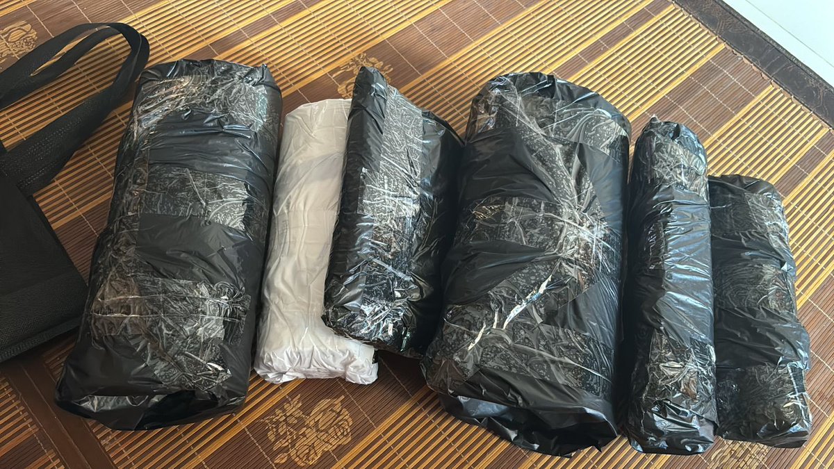 Bibble here tweet media