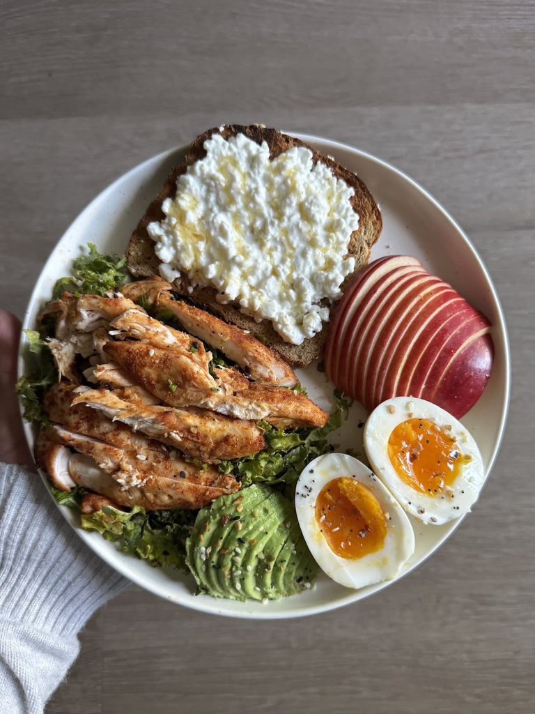 ~auline~ tweet media