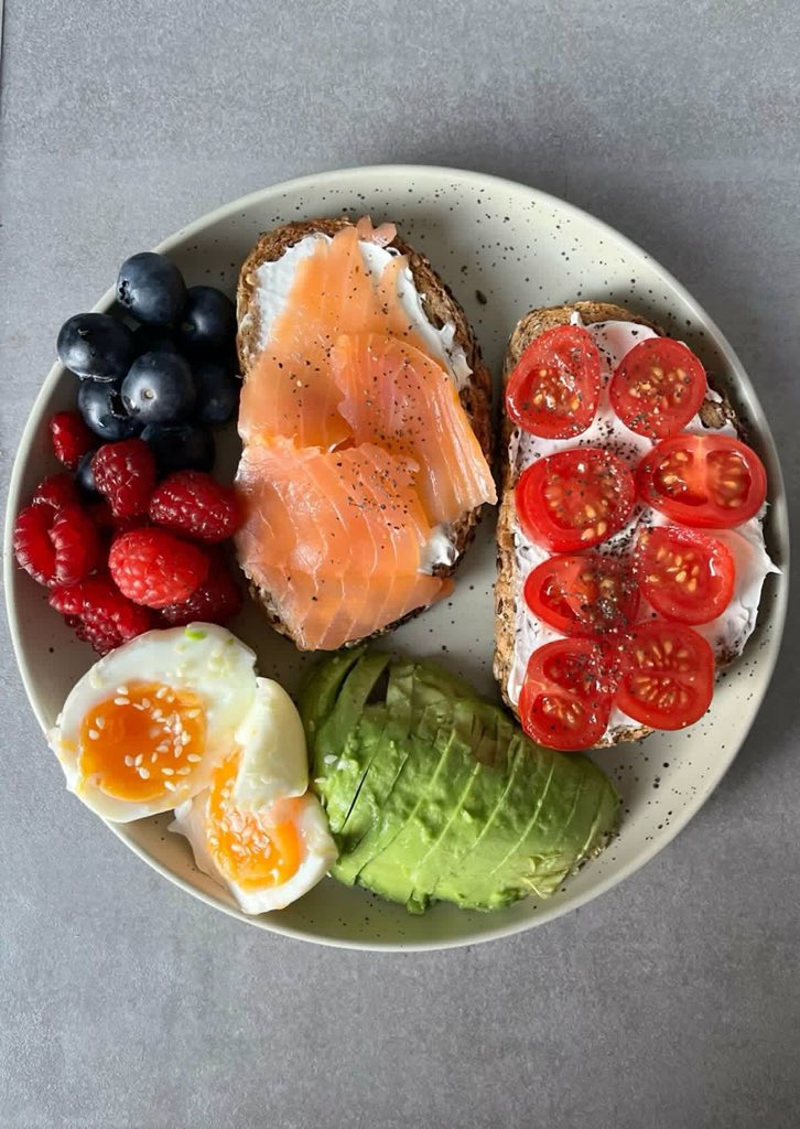 ~auline~ tweet media