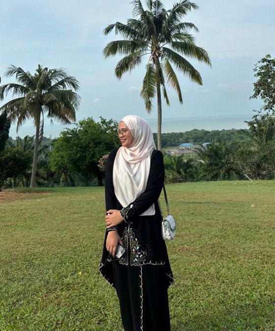 SeptNHS9's tweet photo. Assalamualaikum @TwtJodohMY 

Bismillah, I’m helping my sister to find her future husband. sebelum ni dia busy jaga parents kat kampung. sekarang ni dah jadi anak yatim piatu &amp; now it’s her time pulak untuk focus on her own happiness 🤍

tolong repost pon dah cukup membantu ✨ https://t.co/dDH1Y52io4