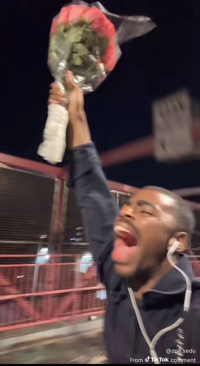 Mandee 🌙 tweet media