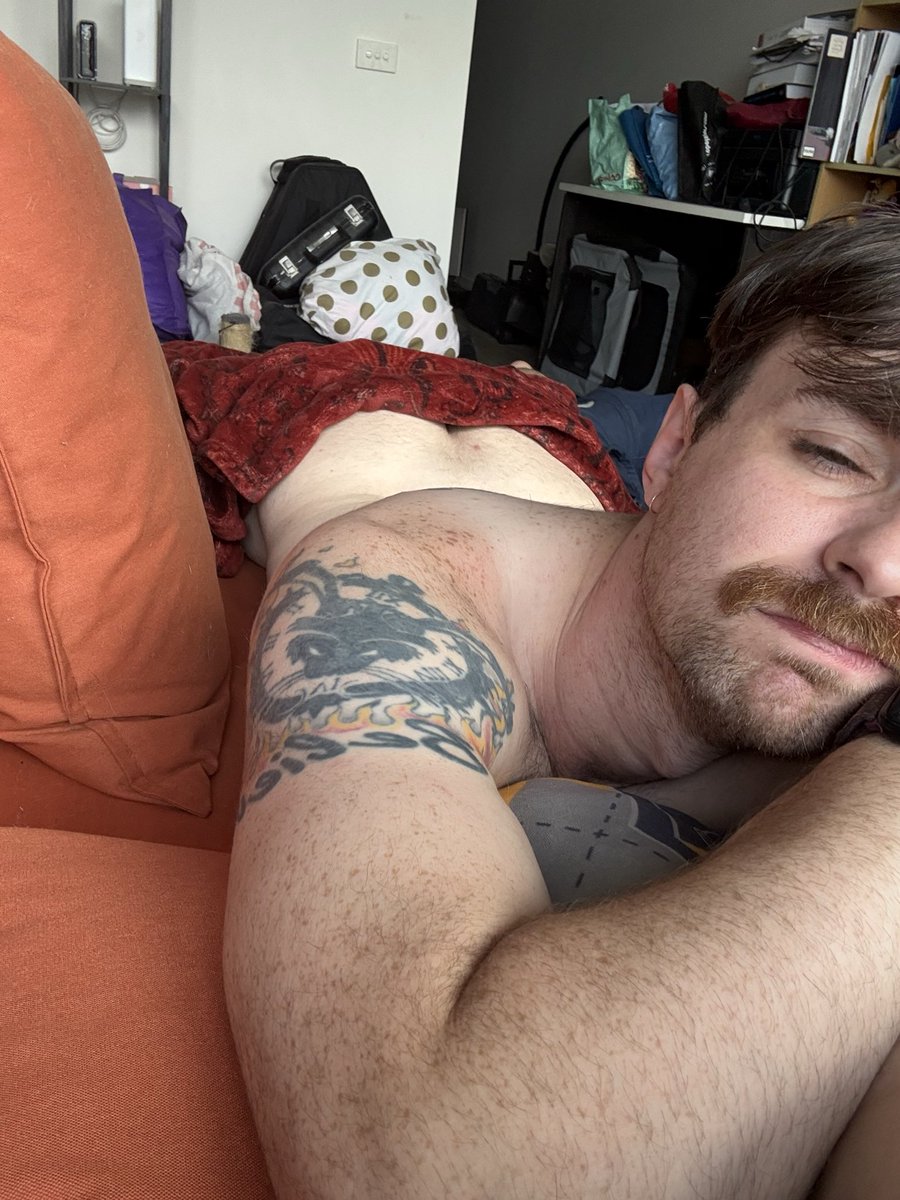 Buttercup (they/them) tweet media