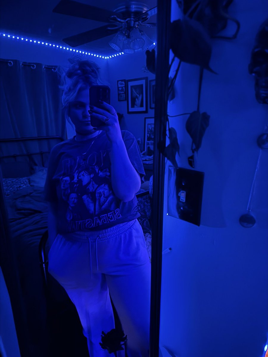 Tina 🧚 tweet media