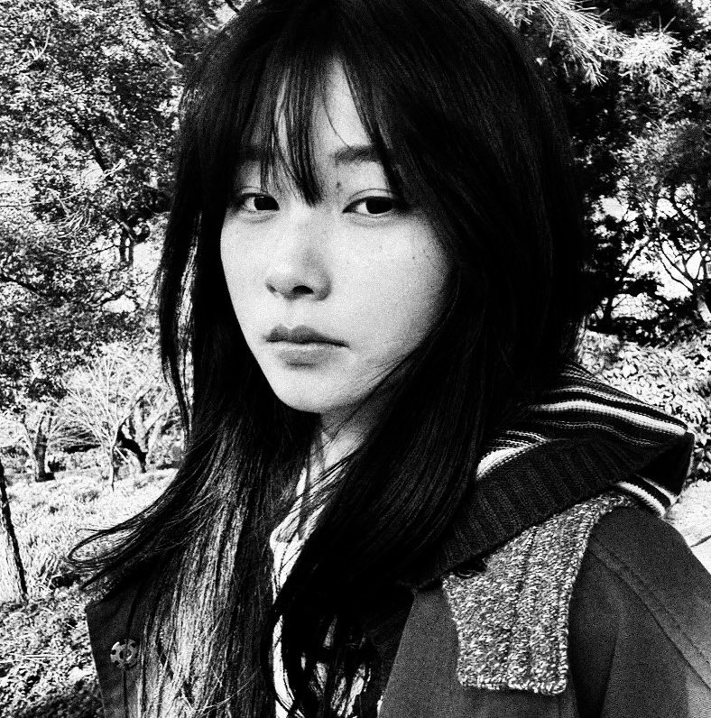 ㅤ

️

Tried the Dubai Chewy Cookie for my birthday yesterday. Honest review, it’s not that special, kinda like a regular cookie. But the pistachio goes crazyyy.

️

ㅤ