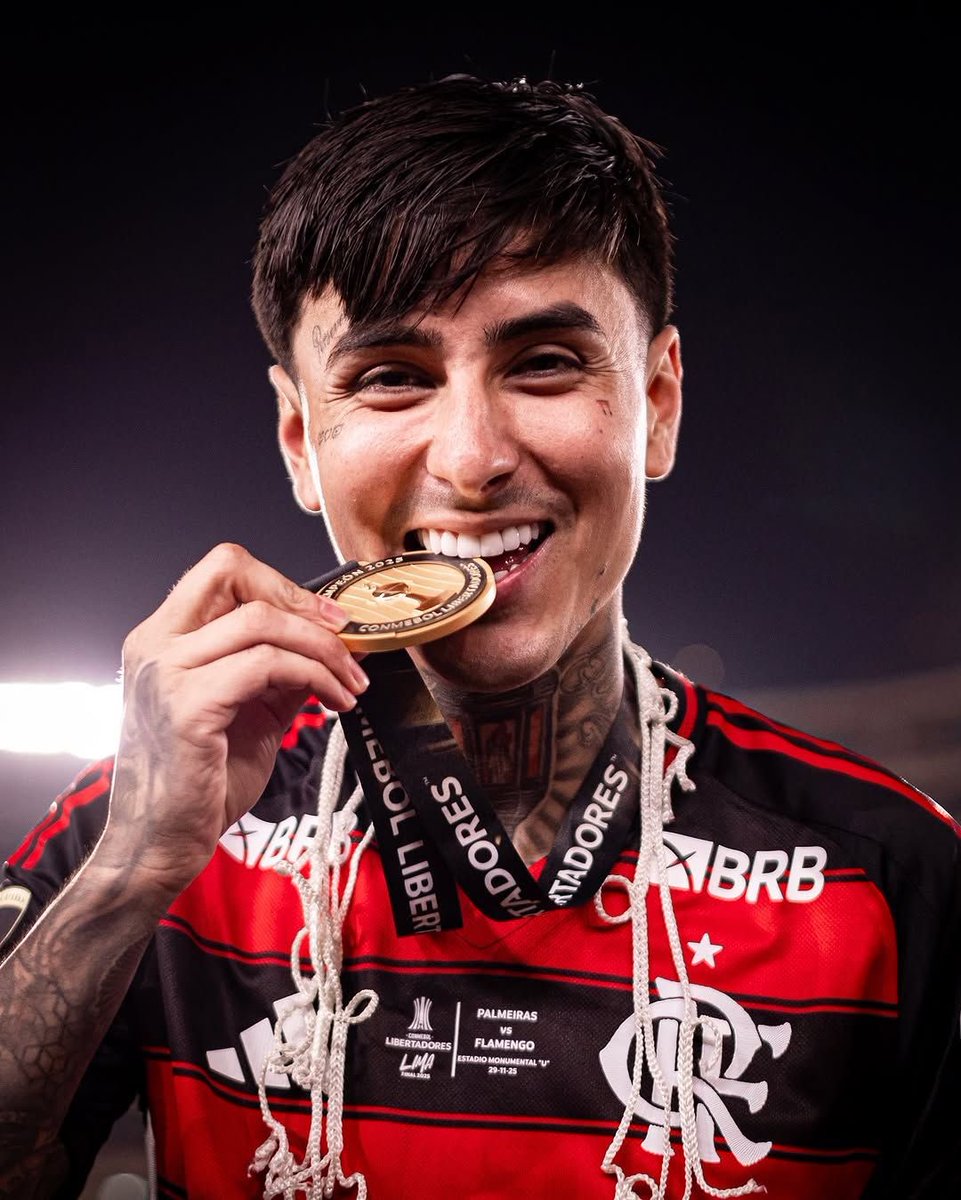 lya 🐈⬛ MV3 tweet media