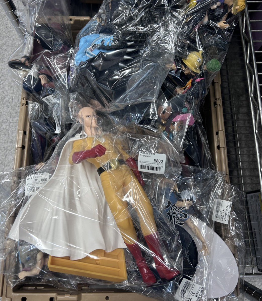 販売情報】 少しでも安くフィギュアを探している方必見‼ 箱無し・現状 