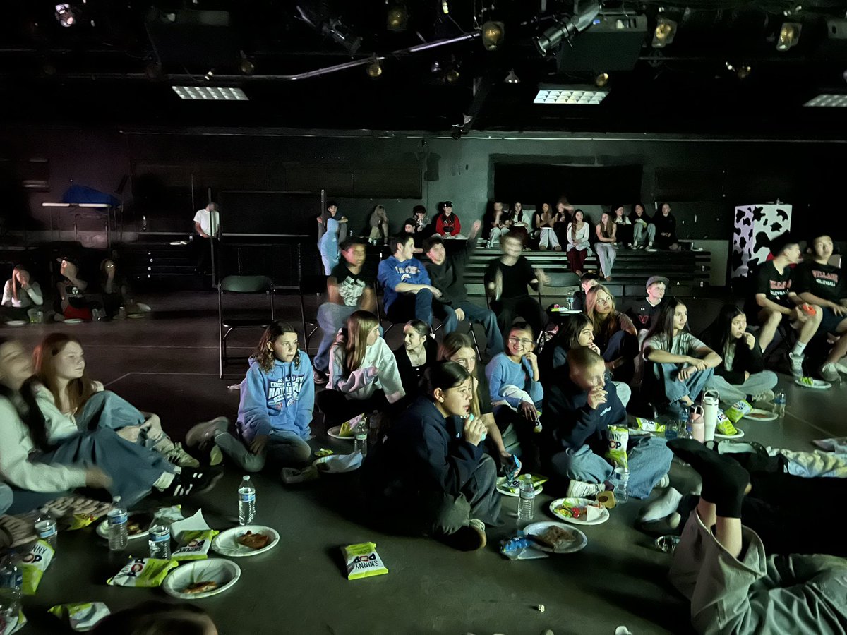 Village Christian School tweet media