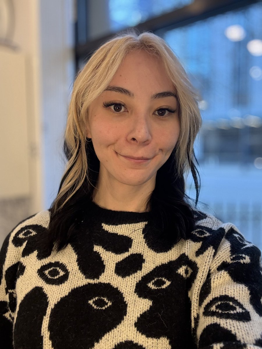 Lucy 🖤 tweet media