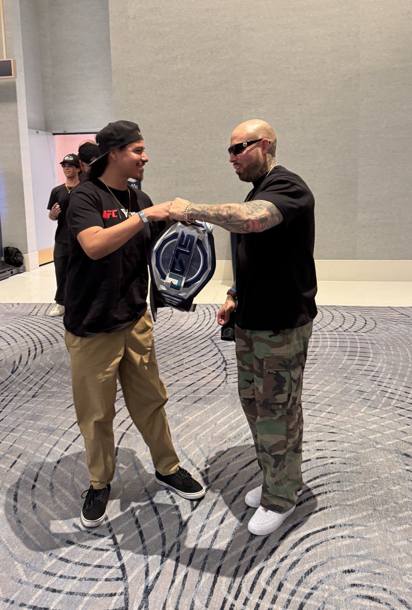 ROWS ⟨v̊⟩ tweet media