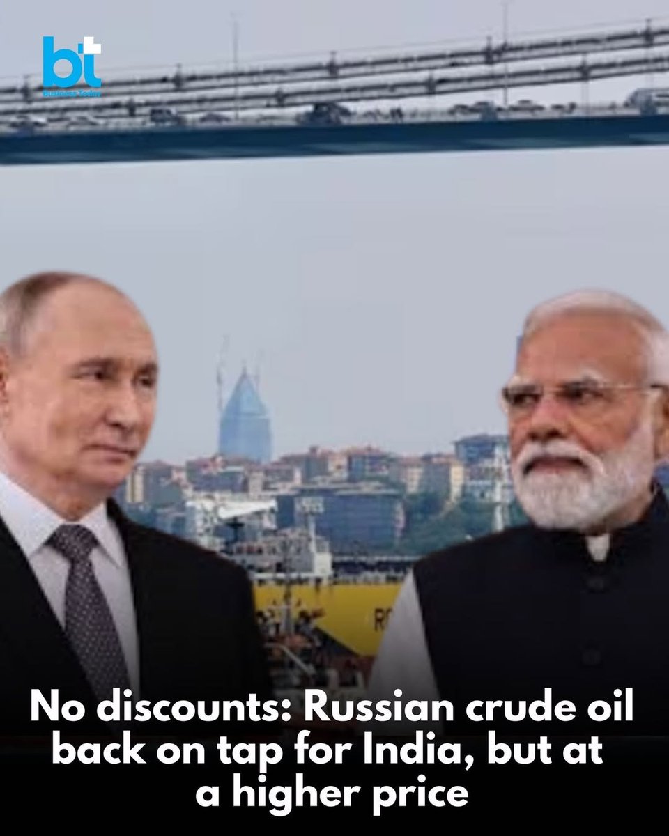 Ashok_Kashmir's tweet image. अब पुतिन को तो इजाजत लेनी नहीं है ट्रम्प से तो उसने भारत से कहा कि तेल तो बेचेंगे लेकिन दोस्तों की तरह नहीं, अब धंधा धंधे की तरह होगा- कोई डिस्काउंट नहीं। 

डिस्काउंट मिलता था तो अंबानी जी की जेब में गया, अब दाम बढ़ेगा तो हमारे-आपके जेब से जाएगा। 

बढ़िया है!