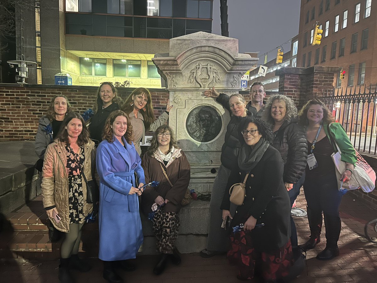 M M De Voe tweet media