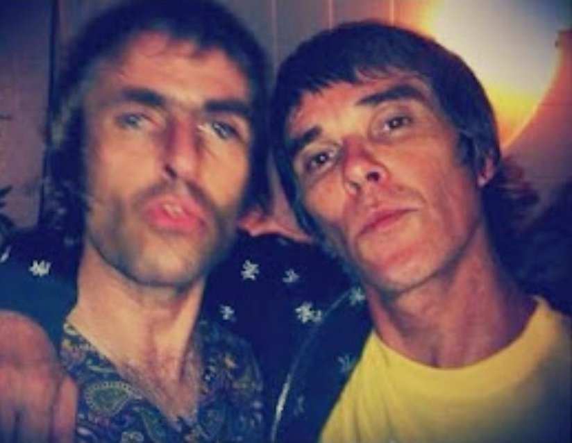Oasis World Fan Page tweet media