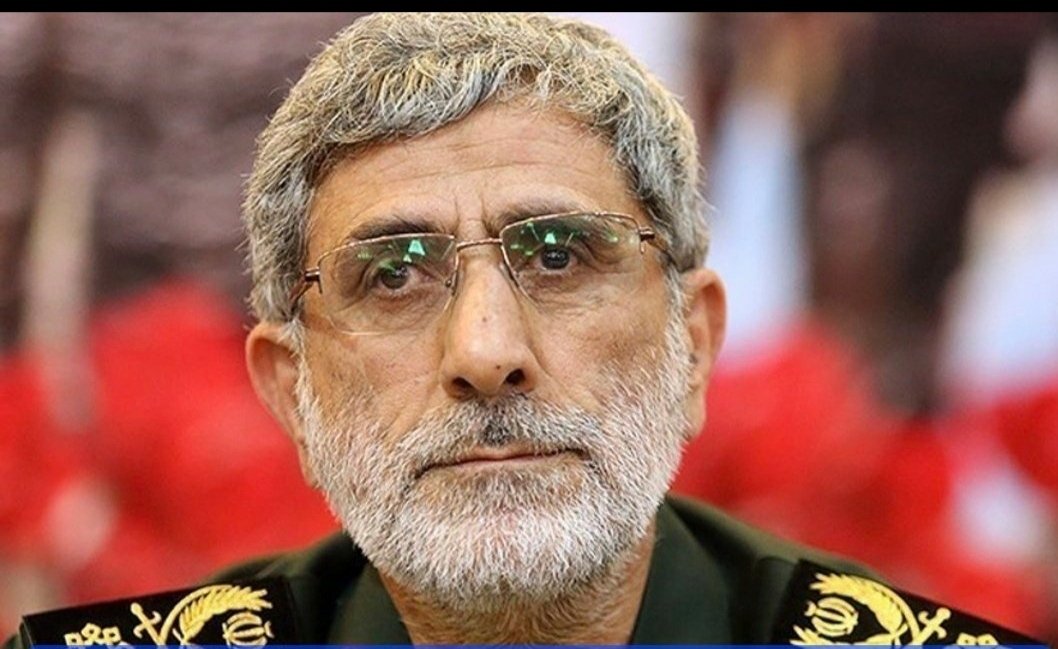 İran başka yerlerde casus aramasın.  Bu şeytan bana göre bir numaralı casus..