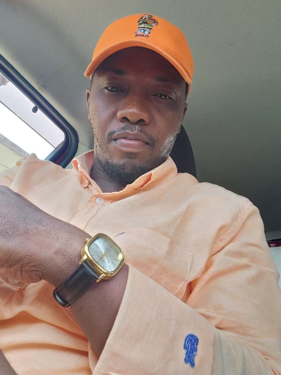 ebalemozindo's tweet photo. #RDC: #KINSHASA. 
ALERTE : ENLÈVEMENT DU JOURNALISTE L’OR MUPUNGU À KINSHASA.
​La corporation médiatique et la famille de L’OR MUPUNGU informent l'opinion publique que le journaliste a été kidnappé et se trouve actuellement aux mains de ses ravisseurs. Ces derniers exigent la somme de 5 000 $ pour sa libération. Les dernières informations indiquent que son dernier appel a été localisé dans la zone de Mbudi. Face à cette situation alarmante, ses proches expriment une profonde inquiétude et supplient toute personne détenant des informations susceptibles d'aider à sa localisation de se manifester immédiatement au: 
+243 891 799 438. 

Merci de partager largement ce message pour sa sécurité.