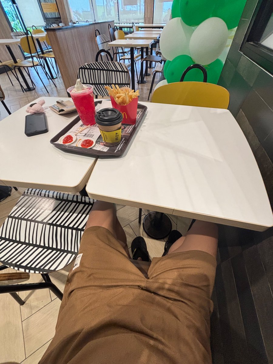 Za(v)iar tweet media