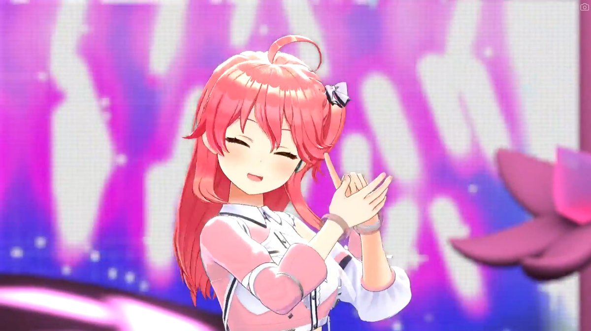 alumi_nium's tweet photo. みこちに対する歓声の大きさ、現地の温かな気持ちや楽しむ気持ちも伝わってきて今年もとっても嬉しくなった…
咲き誇れアイドル→ド珍の流れにはうるっときてしまった
どちらの曲もfesで歌っているところを聞けて本当に良かった、綺麗で立派な姿だった🌸🌸🌸
#みこちみてくれ
#hololivefesEXPO26_DAY2 https://t.co/GMFzFAoOBm