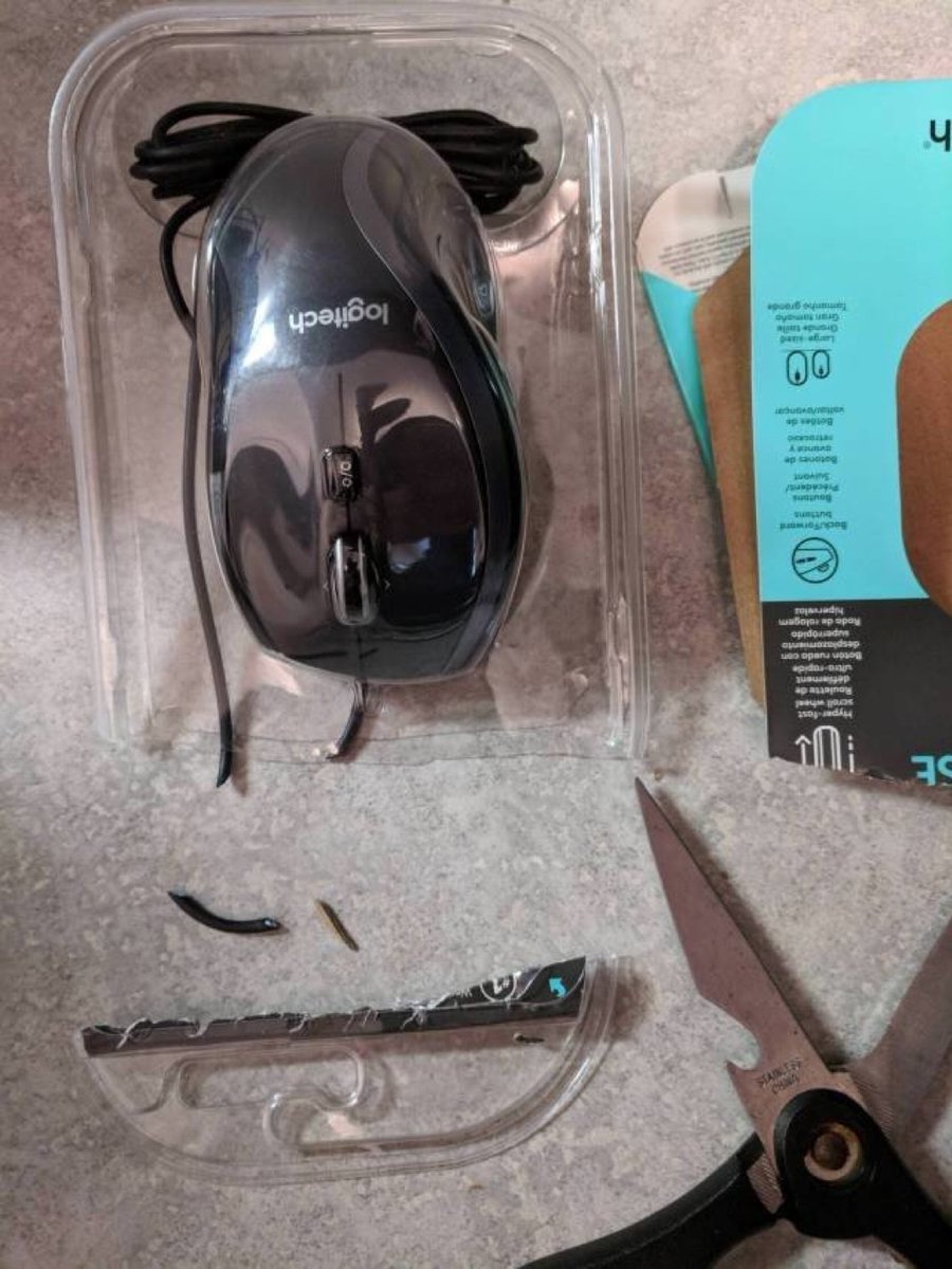 RetrAshado tweet media