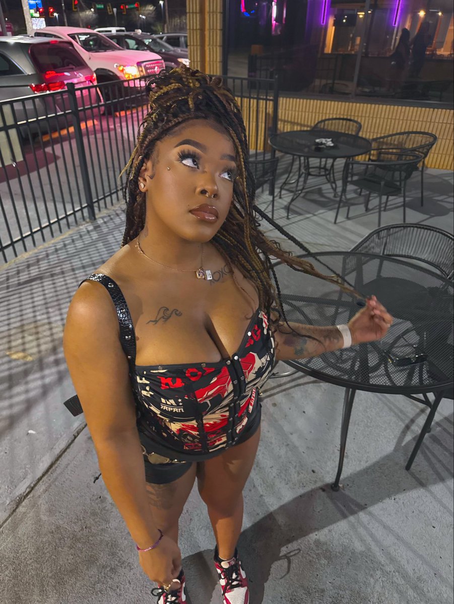 TheeShego's tweet photo. Atl bound 📍🏠
What yall got to show me?! https://t.co/8IgmsNd5Ed