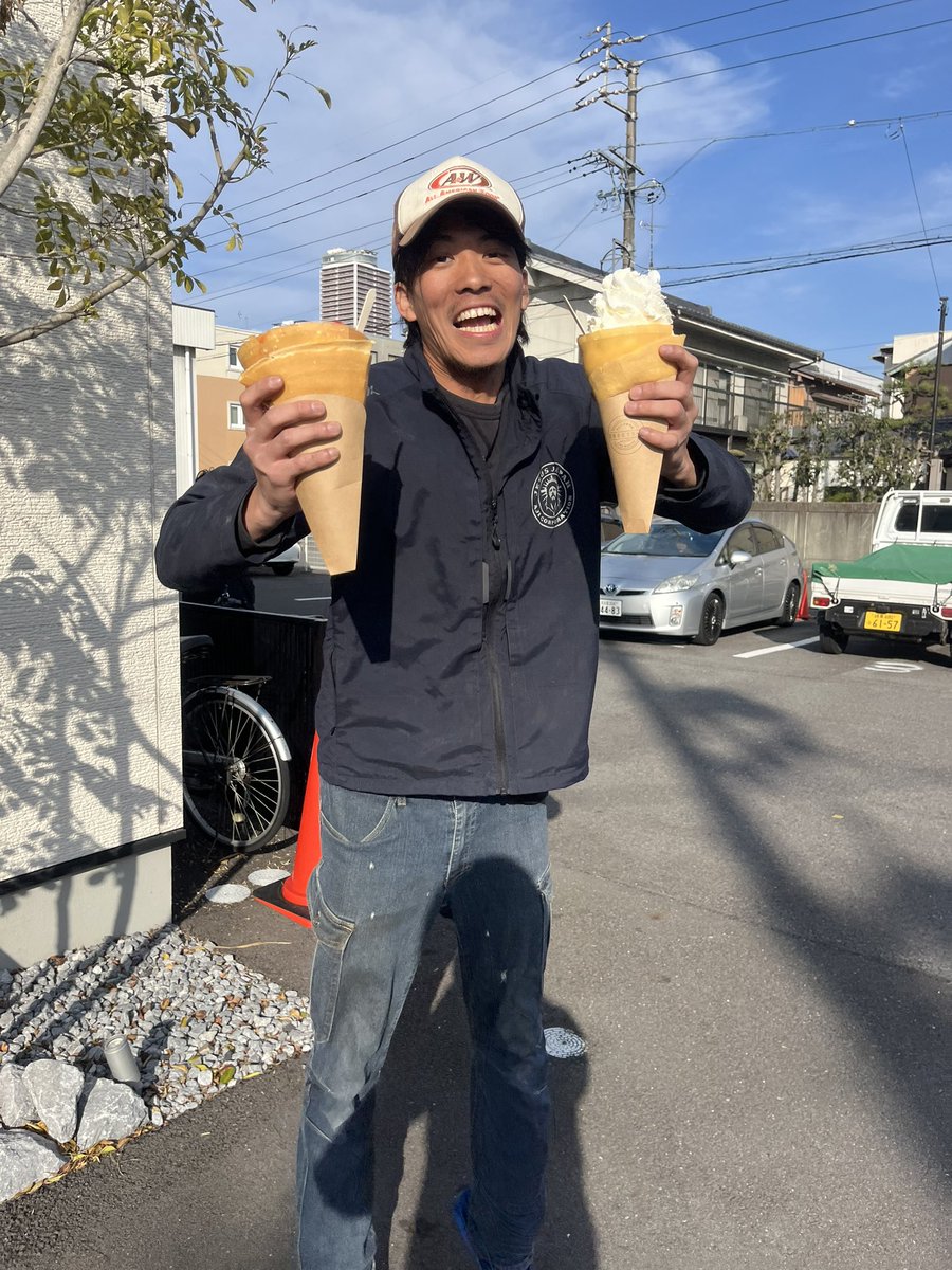 RcjSo's tweet photo. 究極のクレープ https://t.co/thP5N7GKWg
