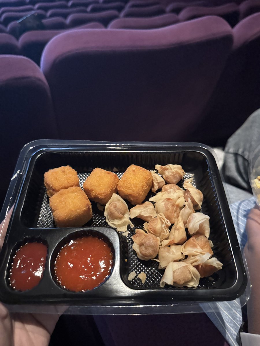 navyaddict26's tweet photo. Movie time 📽️ https://t.co/CqdKEK7ES0