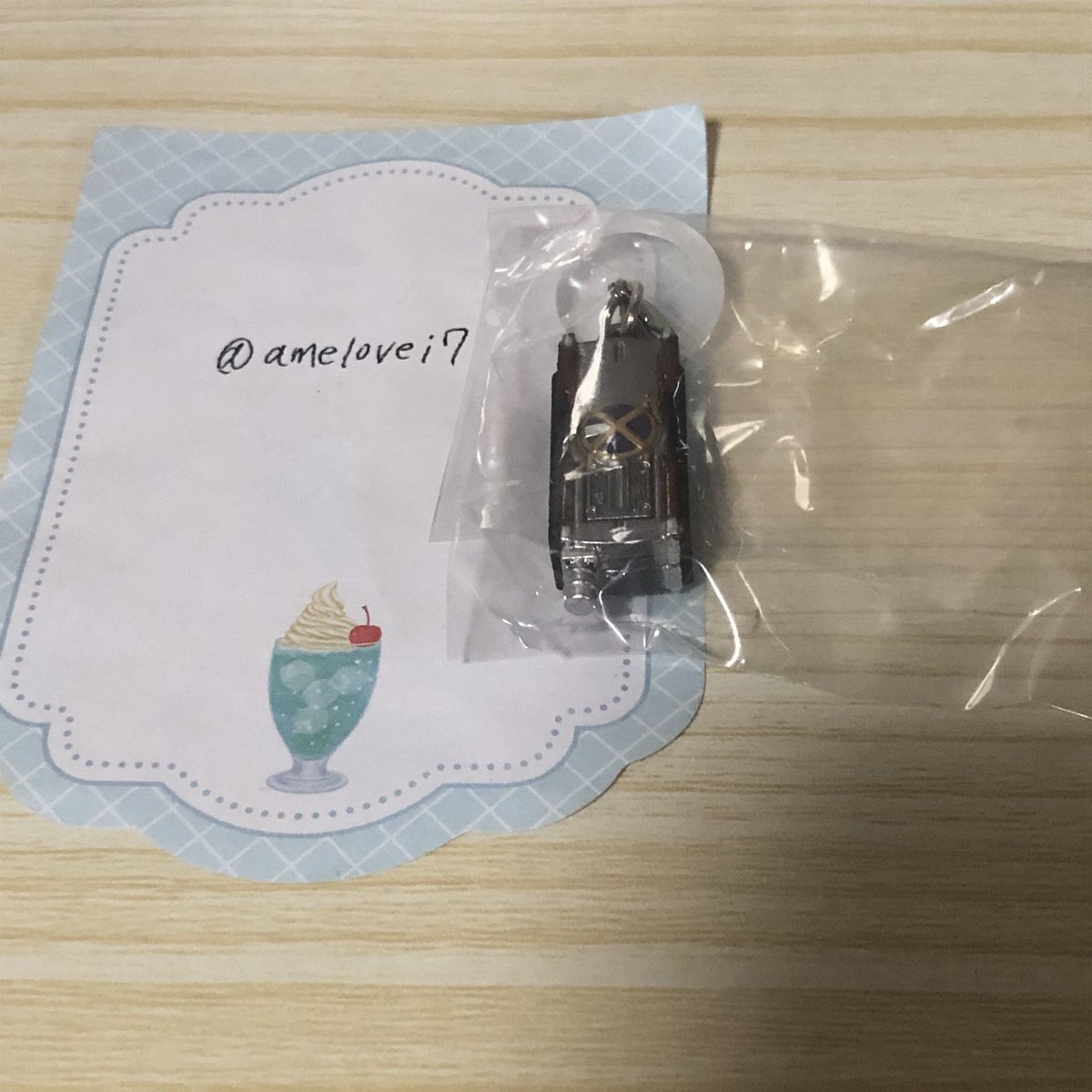 amelovei7's tweet photo. 【 交換 】仮面ライダー めじるしアクセサリー

譲▶︎ カイザフォン

求▶︎ ドップリンゴチゾウ

当方ポスト投函になります。
お気軽にお声掛けください。 https://t.co/wGDikkWgTp