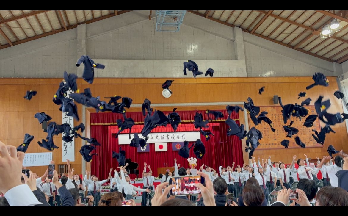 yaaii~✈︎👑 tweet media